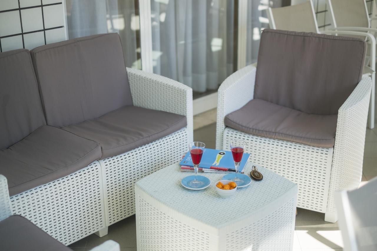 Hotel Latini Rimini Bagian luar foto